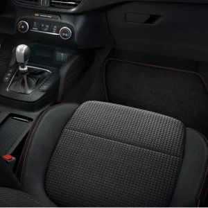 Tapis de sol en velours pour Ford Focus à partir de 04/2018