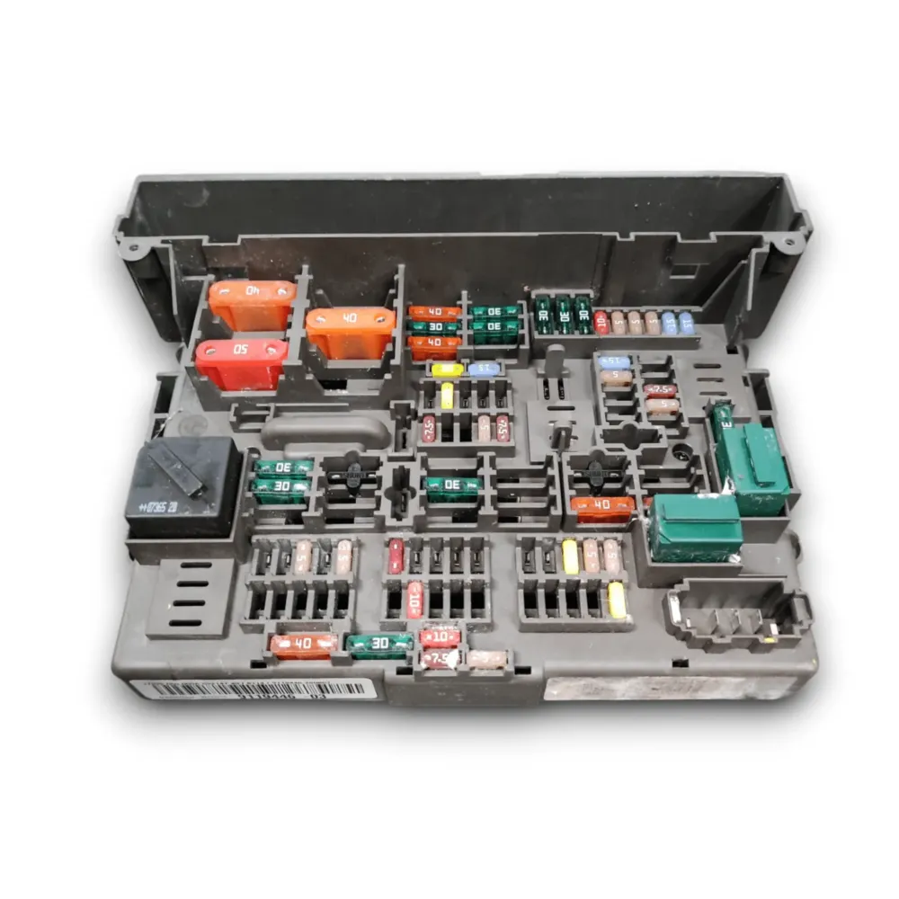 Fuse Box BMW 3 Série E90 2.0 Diesel COD: 911944603 (2005-2013)