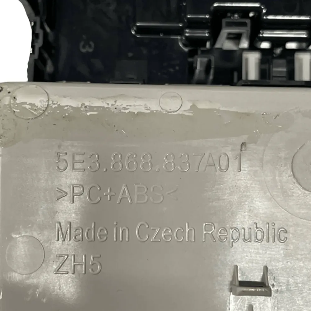 Interoria de la lumière intérieure de la courtoisie Skoda Octavia IV / NX COD.5E3868837A01 (2019-2024)