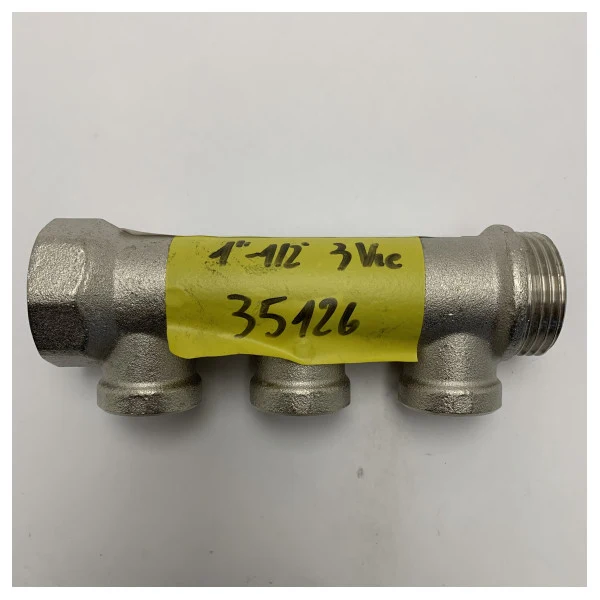Manifold de distribution d'eau en métal de qualité marine Ferretti avec trois sorties