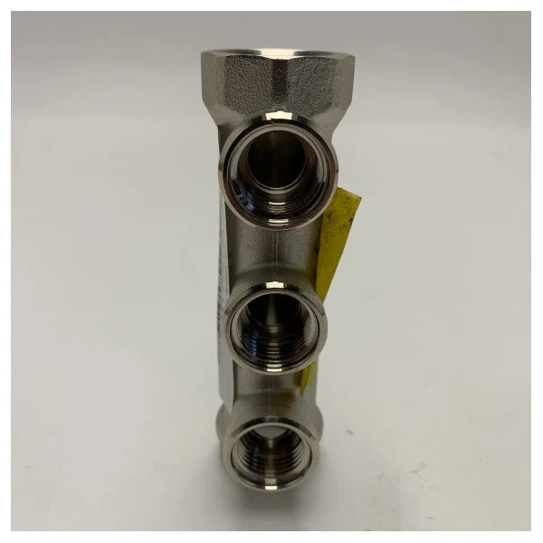 Manifold de distribution d'eau en métal de qualité marine Ferretti avec trois sorties