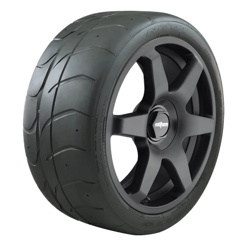 NT01 235/40ZR18 91W SL 25.3 Nitto
