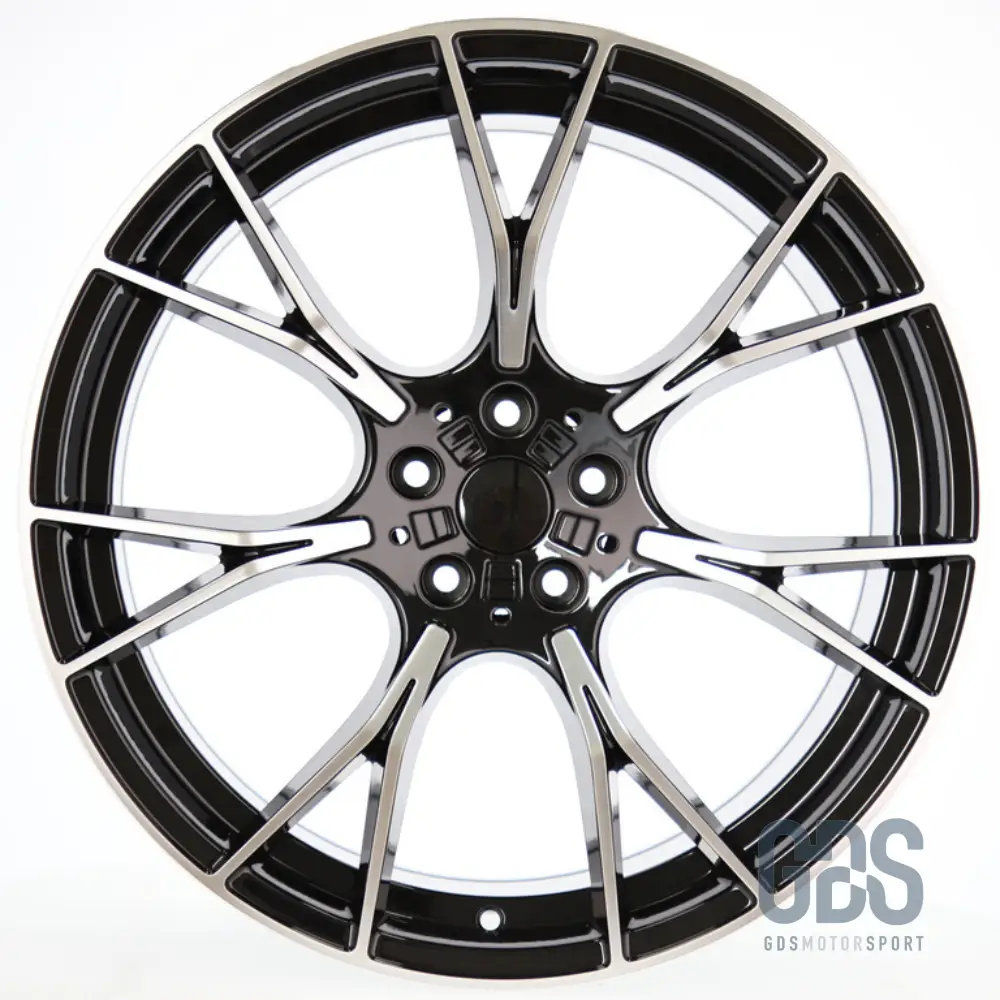 Pack 4 jantes Type 789M noir poli BMW R18" X 8" ET30