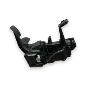 Pédale de frein + Peugeot 308 III 1.6 Accélérateur hybride / essence (2023>) COD: 9832495680