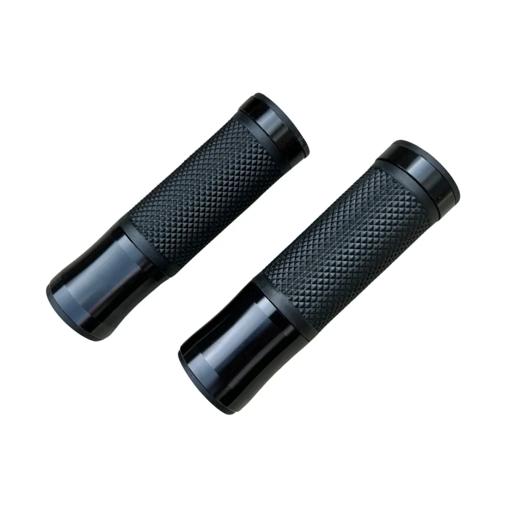 Poignées noires pour guidons de 22,2 mm CNC