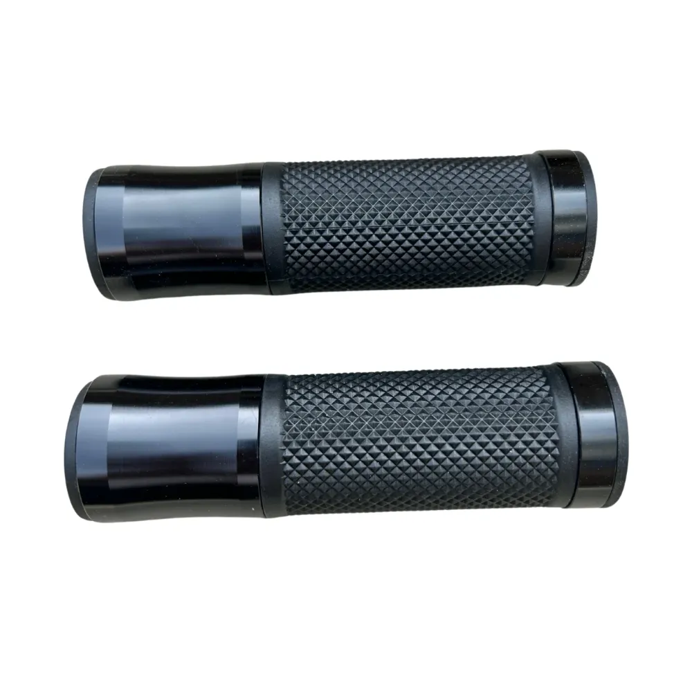 Poignées noires pour guidons de 22,2 mm CNC