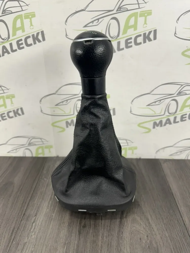 Pommeau de levier de vitesse cuir 5 vitesses VW Touran modèle 1T 1T0711456