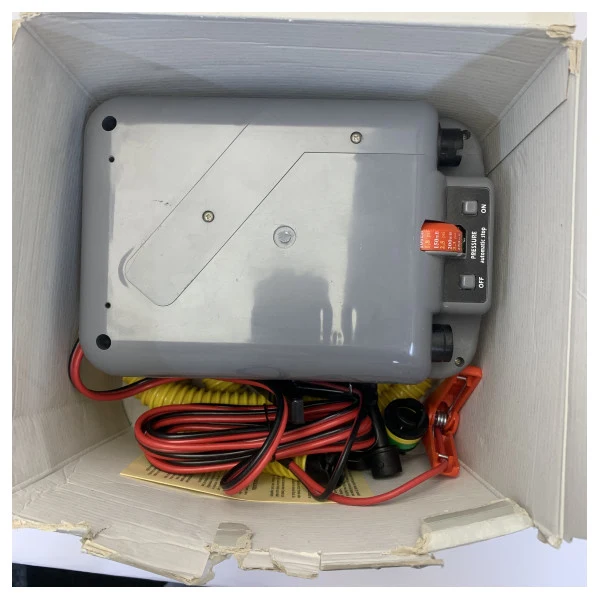 Pompe à air marine électrique Scoprega BST-800 12V pour le gonflage de canots
