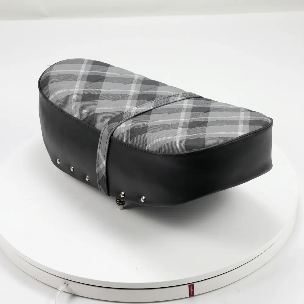 Selle Dax – noire avec motif à carreaux gris - adaptée pour cadres de 2,5 et 3,5 litres