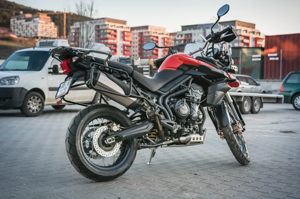 Supports de Valises Latérales - Triumph Tiger 800