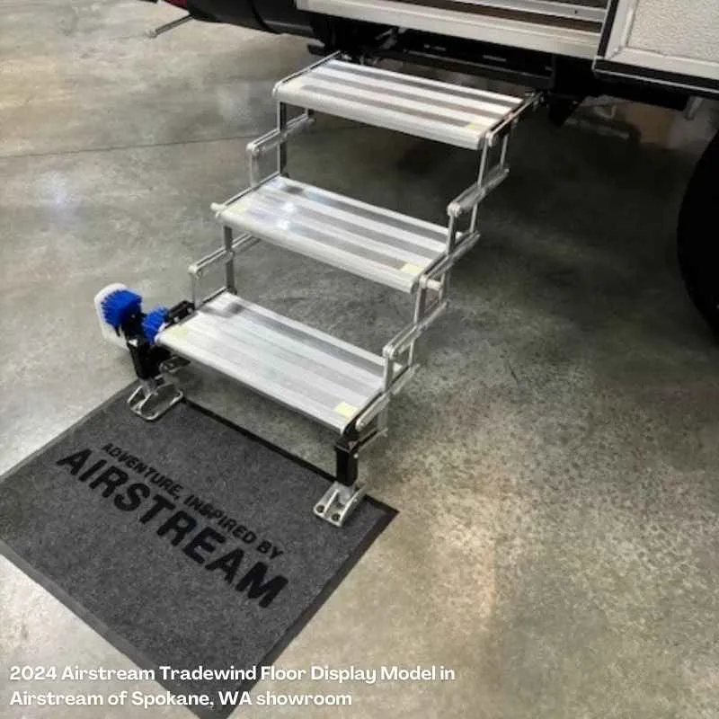 Torklift GlowStep Revolution – A8073 – Marchepied d'entrée en aluminium à 3 marches pour Airstream