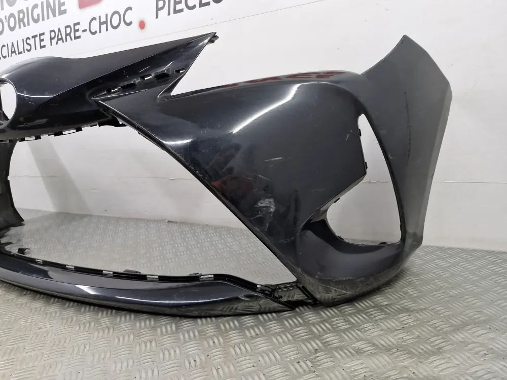 Pare-choc avant Toyota Yaris 3 Phase 3 (À partir du 04/2017) - Occasion d'origine ***