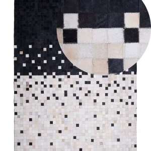 Cowhide Area Rug 140 x 200 cm Black and Écru ERFELEK