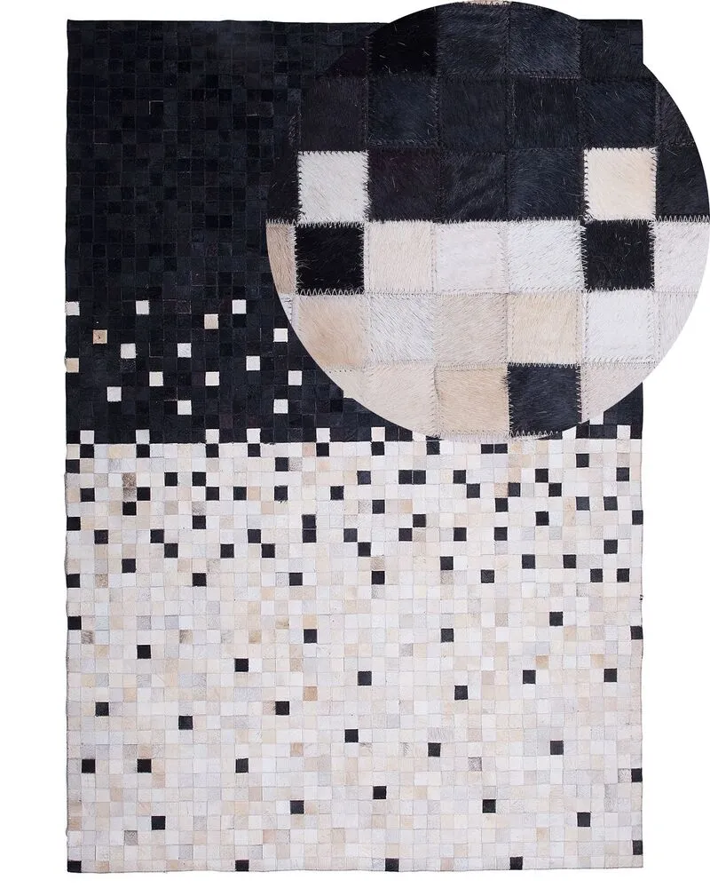 Cowhide Area Rug 140 x 200 cm Black and Écru ERFELEK