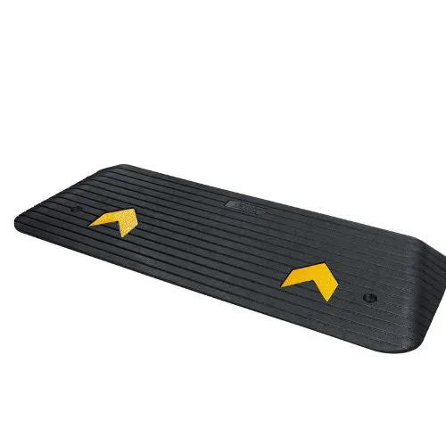 1.5 Inch Upgraded En gomme Threshold Ramp Natural Curb Ramp Rated Wheelchair and Scooter - Compatible Universelle