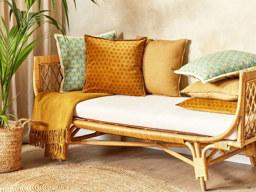 Set 2 Velvet Cushions Sun Pattern 45 x 45 cm Jaune doré RAPIS