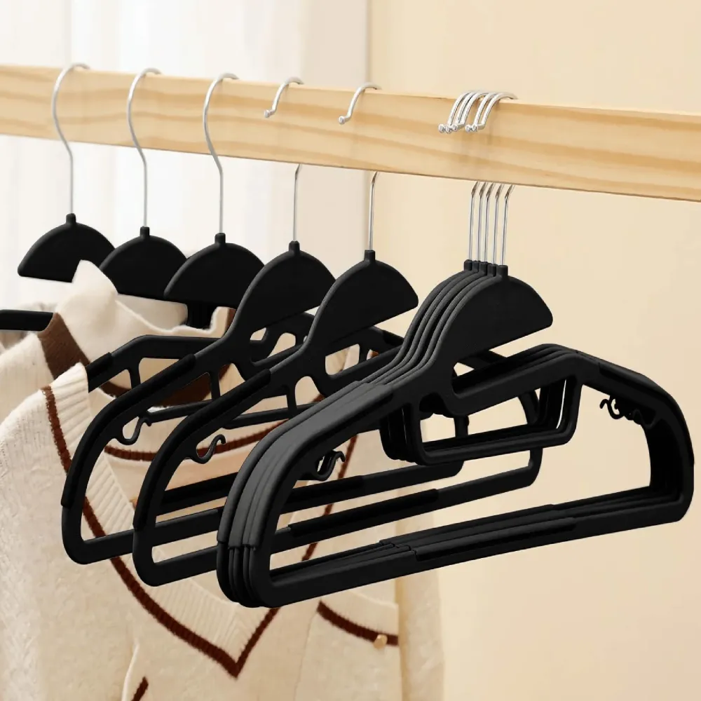 Extension de marche Set de 10 cintres en plastique noir – Antidérapants