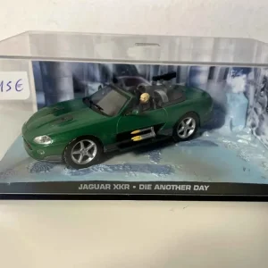 Kit Complet Jaguar XKR verte - JAMES BOND - MEURS UN AUTRE JOUR