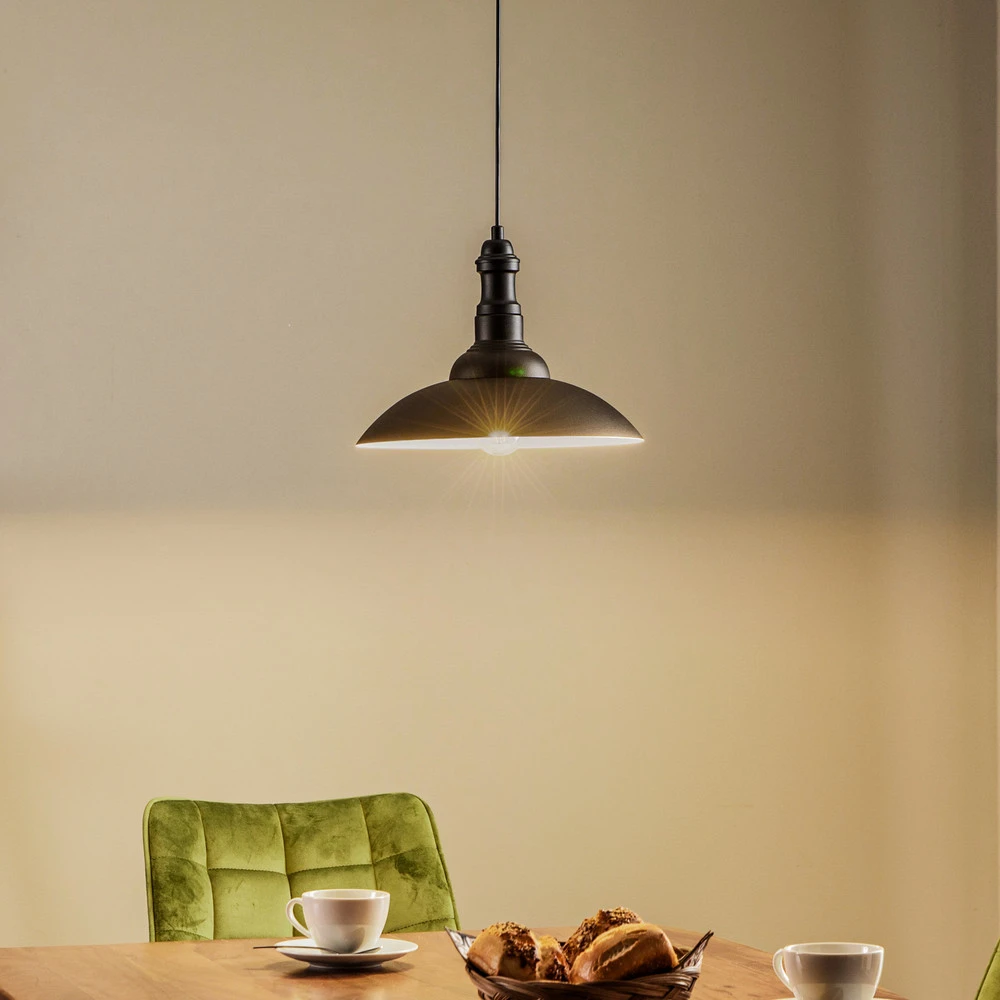 Suspension AV-4100-M5-BSY en noir, intérieur blanc par Akrapovič