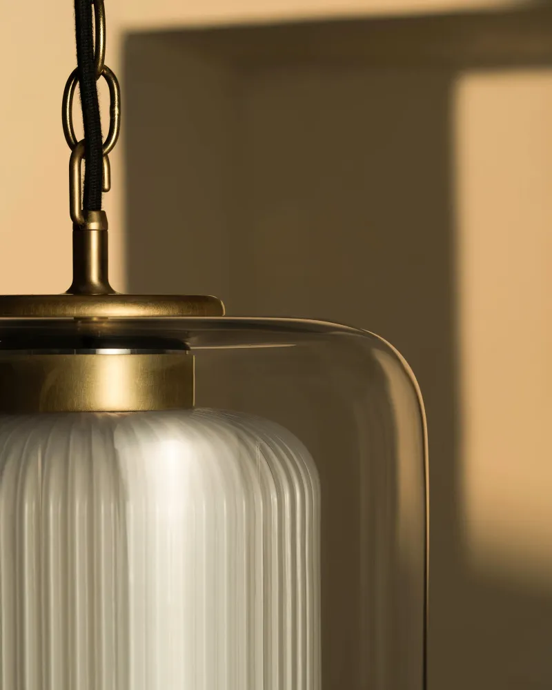 Windsor Suspension Moyen Format en Verre Opalin - Laiton Vieux