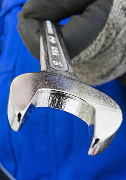 Clé à fourche doublement VIGOR profil à six pans extérieurs 10 x 11 mm V1461N-10X11 acheter à bas prix